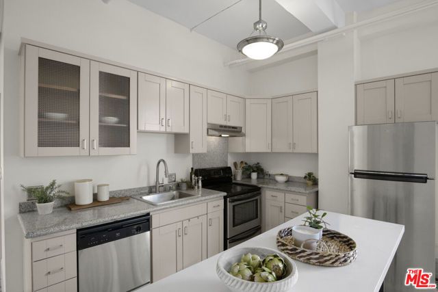 108 W 2nd Street 708, Los Angeles, CA 90012