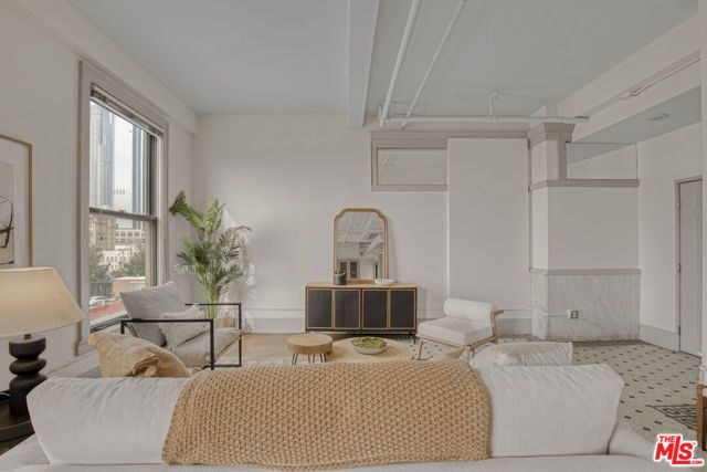 108 W 2nd Street 708, Los Angeles, CA 90012