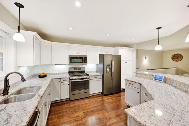 212 W Gonstead Road, Mount Horeb, WI 53572