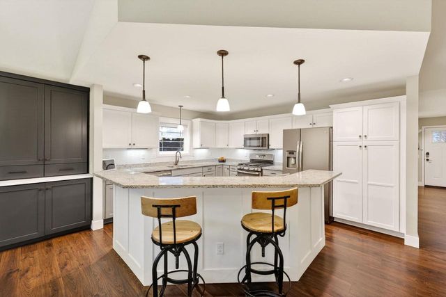 212 W Gonstead Road, Mount Horeb, WI 53572