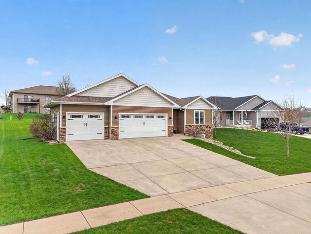 212 W Gonstead Road, Mount Horeb, WI 53572