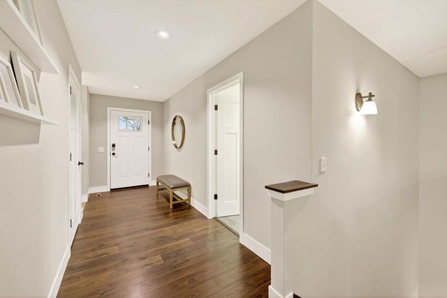 212 W Gonstead Road, Mount Horeb, WI 53572