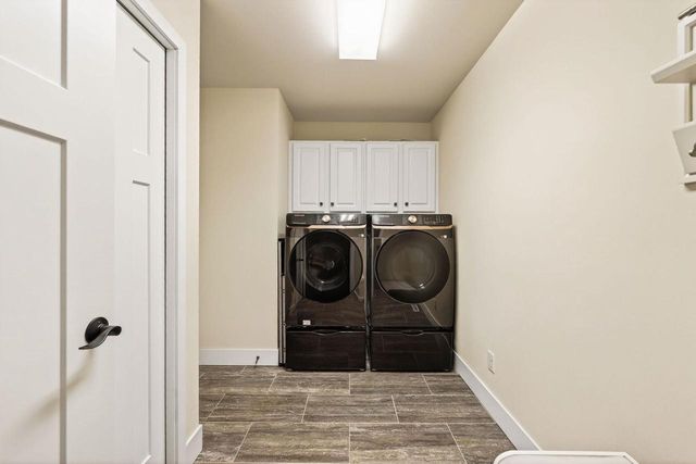 212 W Gonstead Road, Mount Horeb, WI 53572