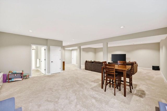 212 W Gonstead Road, Mount Horeb, WI 53572