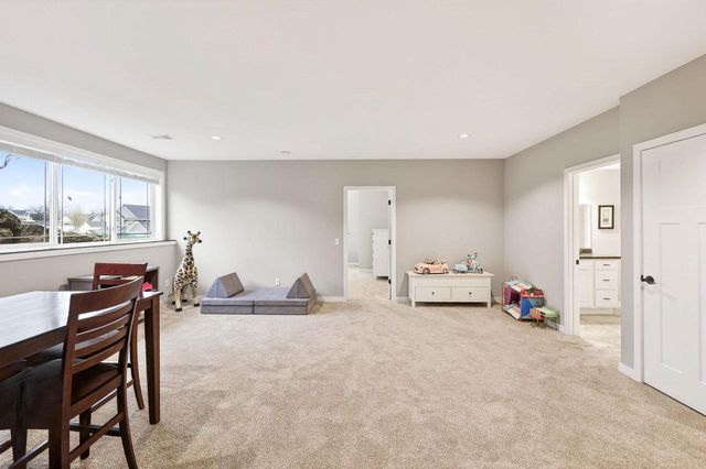 212 W Gonstead Road, Mount Horeb, WI 53572