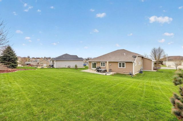 212 W Gonstead Road, Mount Horeb, WI 53572