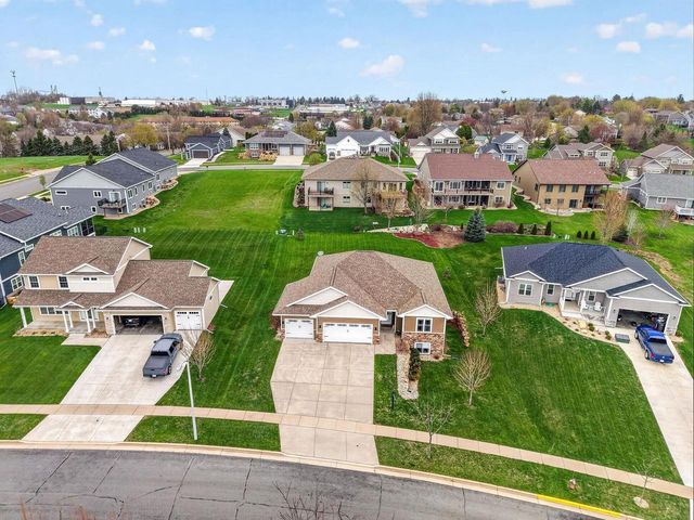 212 W Gonstead Road, Mount Horeb, WI 53572