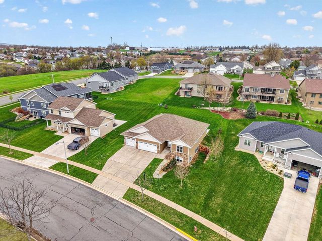 212 W Gonstead Road, Mount Horeb, WI 53572