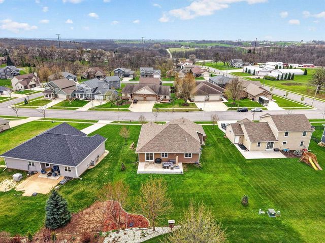 212 W Gonstead Road, Mount Horeb, WI 53572