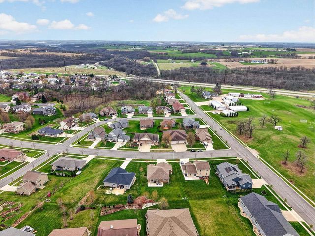 212 W Gonstead Road, Mount Horeb, WI 53572