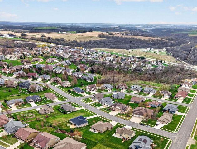212 W Gonstead Road, Mount Horeb, WI 53572