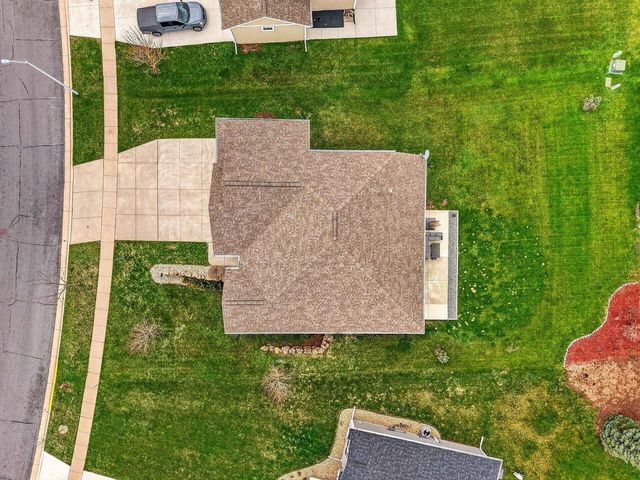 212 W Gonstead Road, Mount Horeb, WI 53572
