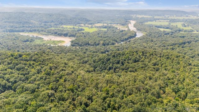 8119 N 544, Tahlequah, OK 74464