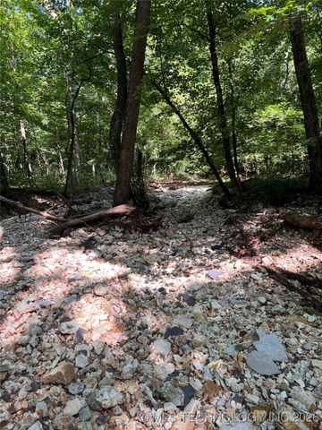 8119 N 544, Tahlequah, OK 74464