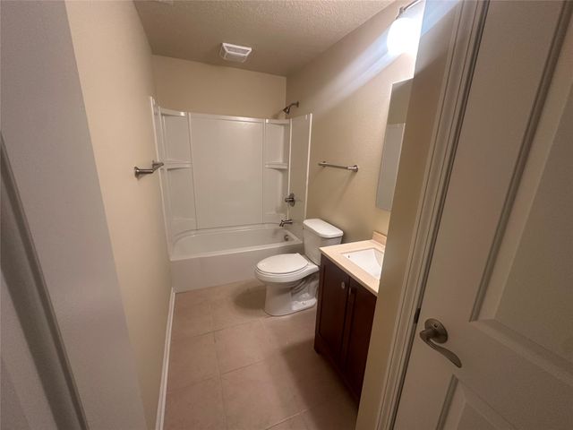 3703 NE Marissa Lane, Ankeny, IA 50021