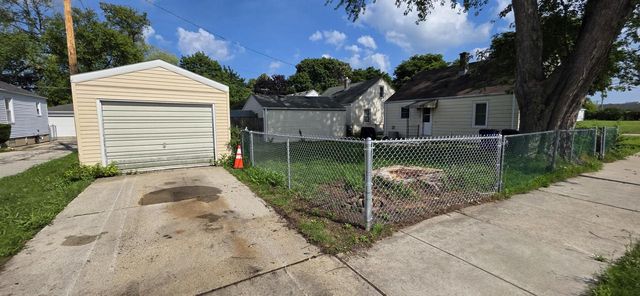 3724 20th STREET, Racine, WI 53405