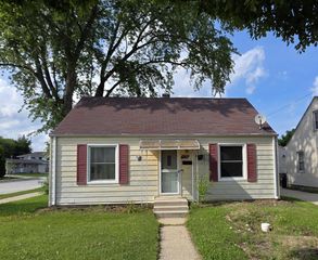3724 20th STREET, Racine, WI 53405