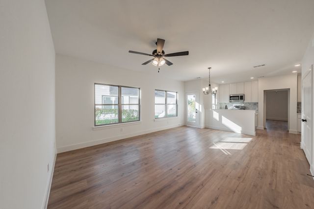 1224 Elva Warren Street, Fort Worth, TX 76115
