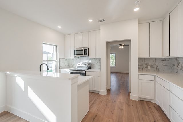 1224 Elva Warren Street, Fort Worth, TX 76115