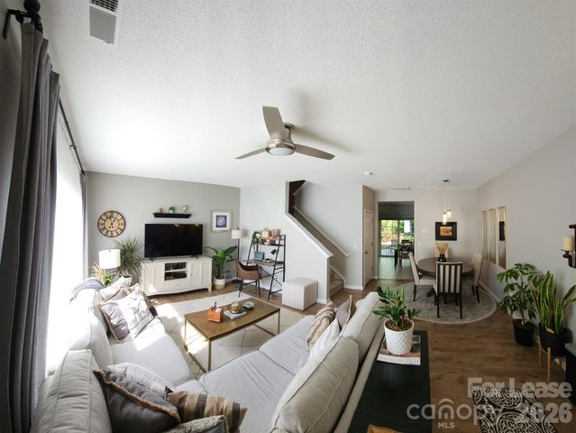 8049 Stoneham Court, Matthews, NC 28105