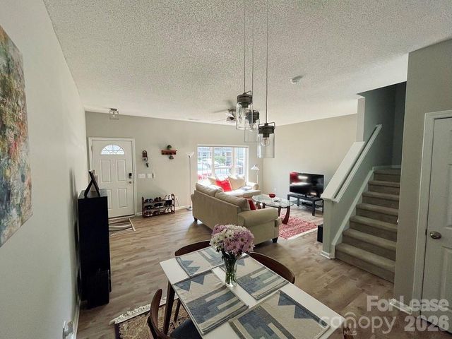 8049 Stoneham Court, Matthews, NC 28105