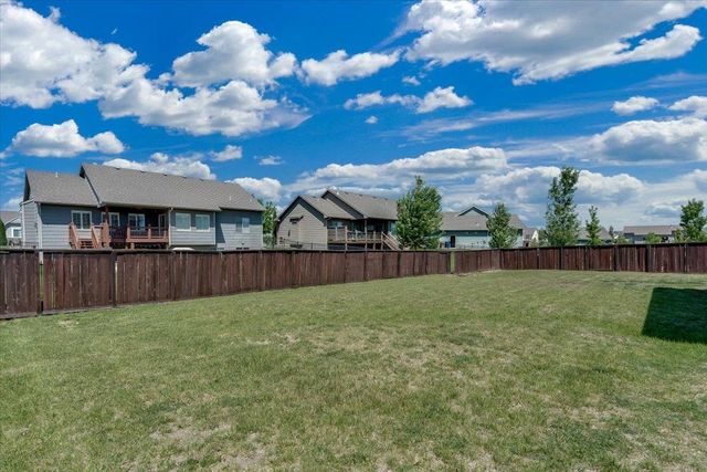 2817 N Woodridge, Wichita, KS 67226