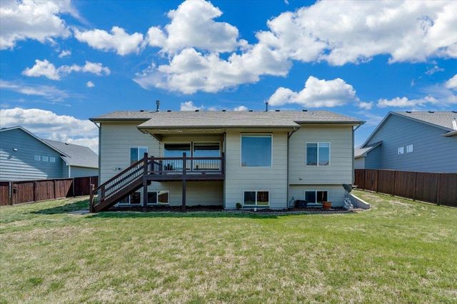 2817 N Woodridge, Wichita, KS 67226