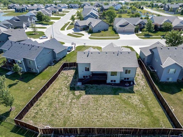 2817 N Woodridge, Wichita, KS 67226