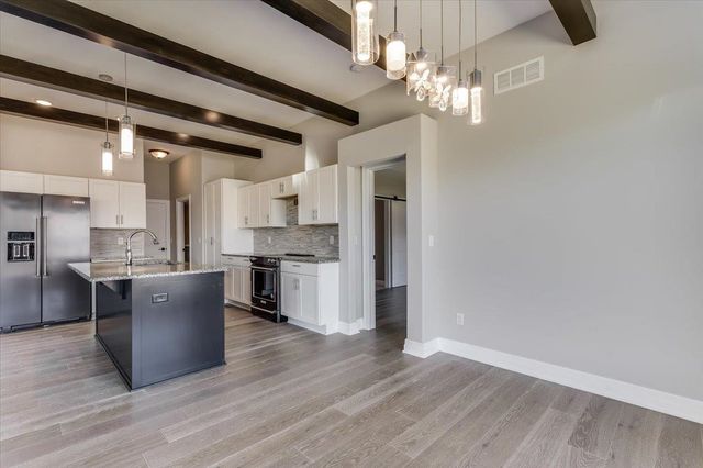 2817 N Woodridge, Wichita, KS 67226