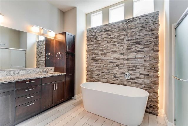 2817 N Woodridge, Wichita, KS 67226