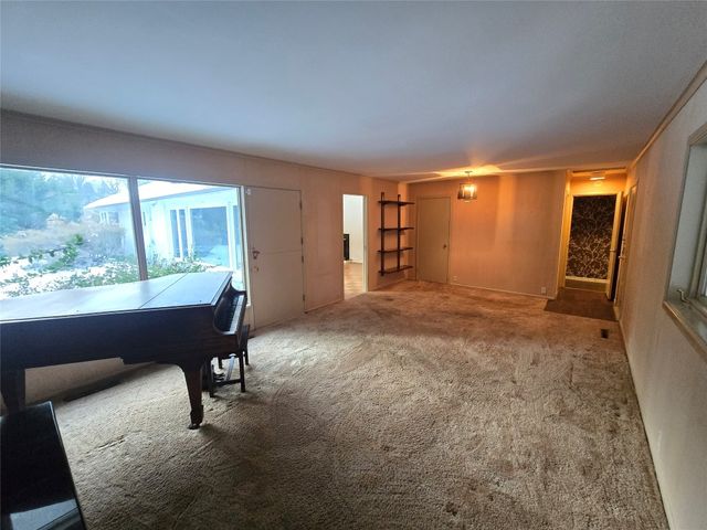 315 MONOCA Drive, Erie, PA 16505