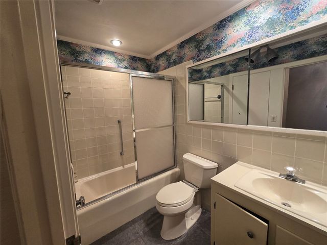 315 MONOCA Drive, Erie, PA 16505