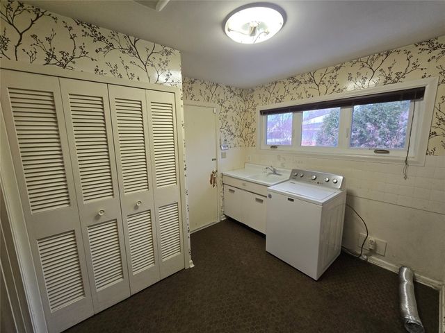 315 MONOCA Drive, Erie, PA 16505