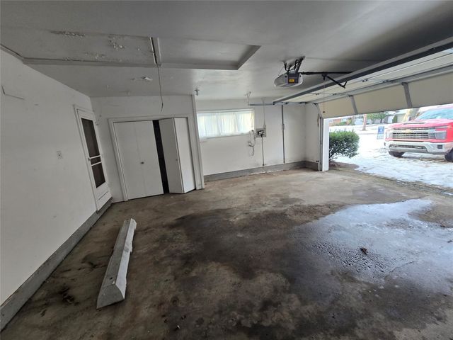 315 MONOCA Drive, Erie, PA 16505