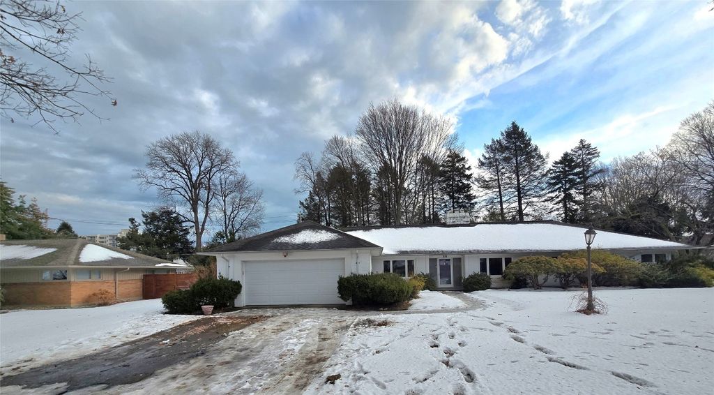315 MONOCA Drive, Erie, PA 16505