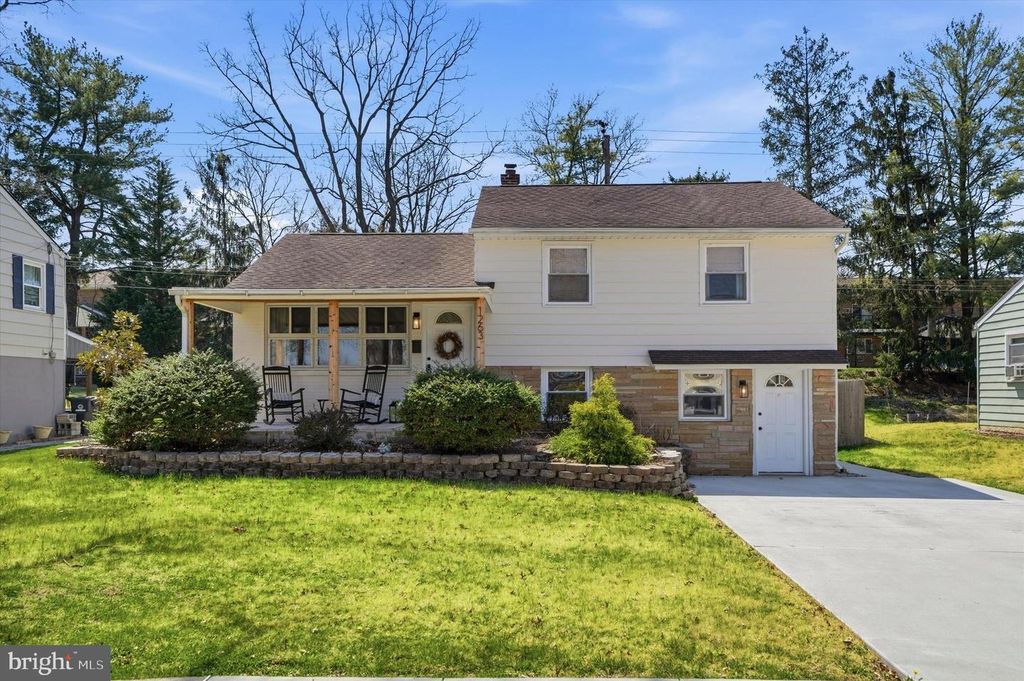 1263 TYLER AVE, Phoenixville, PA 19460