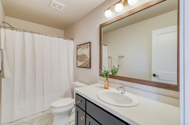 6705 32 Street S, Fargo, ND 58104