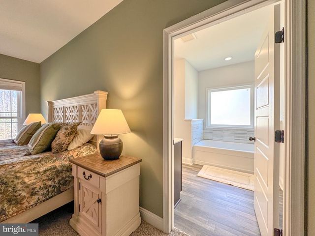 9125 RAPIDAN DR, Fredericksburg, VA 22407