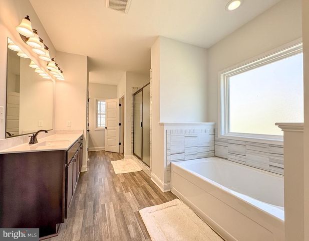 9125 RAPIDAN DR, Fredericksburg, VA 22407