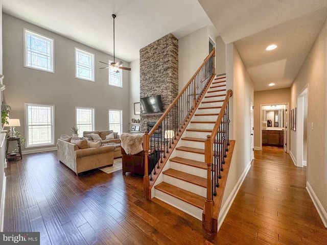 9125 RAPIDAN DR, Fredericksburg, VA 22407