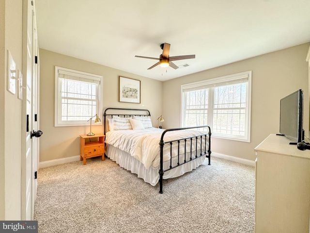 9125 RAPIDAN DR, Fredericksburg, VA 22407