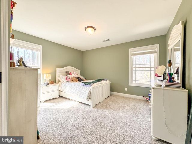 9125 RAPIDAN DR, Fredericksburg, VA 22407