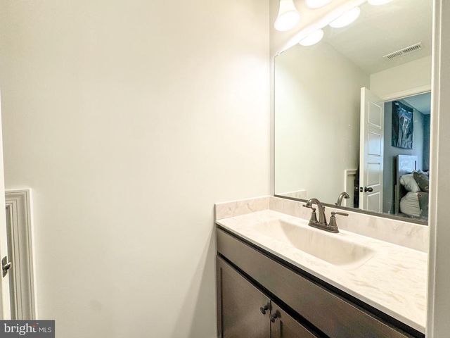 9125 RAPIDAN DR, Fredericksburg, VA 22407