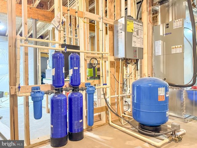 9125 RAPIDAN DR, Fredericksburg, VA 22407