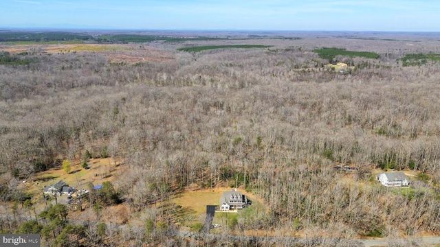 9125 RAPIDAN DR, Fredericksburg, VA 22407