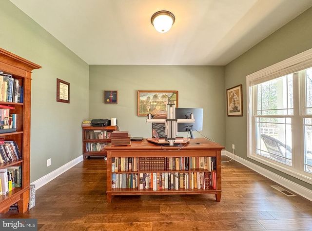 9125 RAPIDAN DR, Fredericksburg, VA 22407