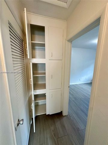1821 N 17th Court 26, Hollywood, FL 33020