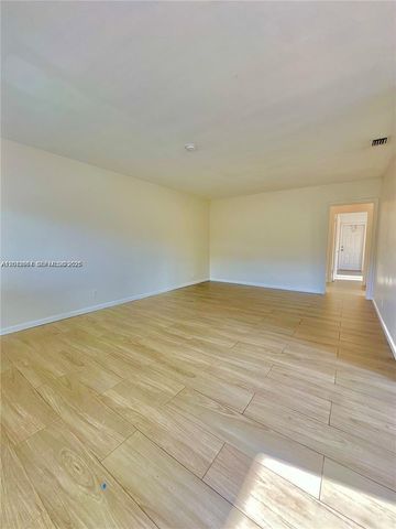 1821 N 17th Court 26, Hollywood, FL 33020