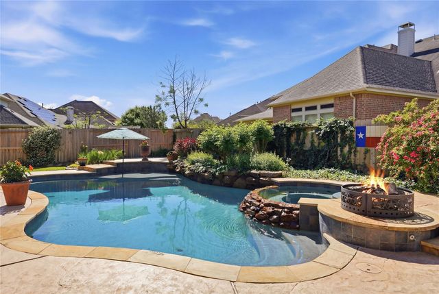 3903 Orchard Club Drive, Richmond, TX 77407