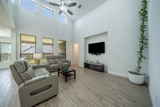921 Bayberry Drive, Northlake, TX 76226